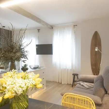 Shiny By Oldtown San Sebastián